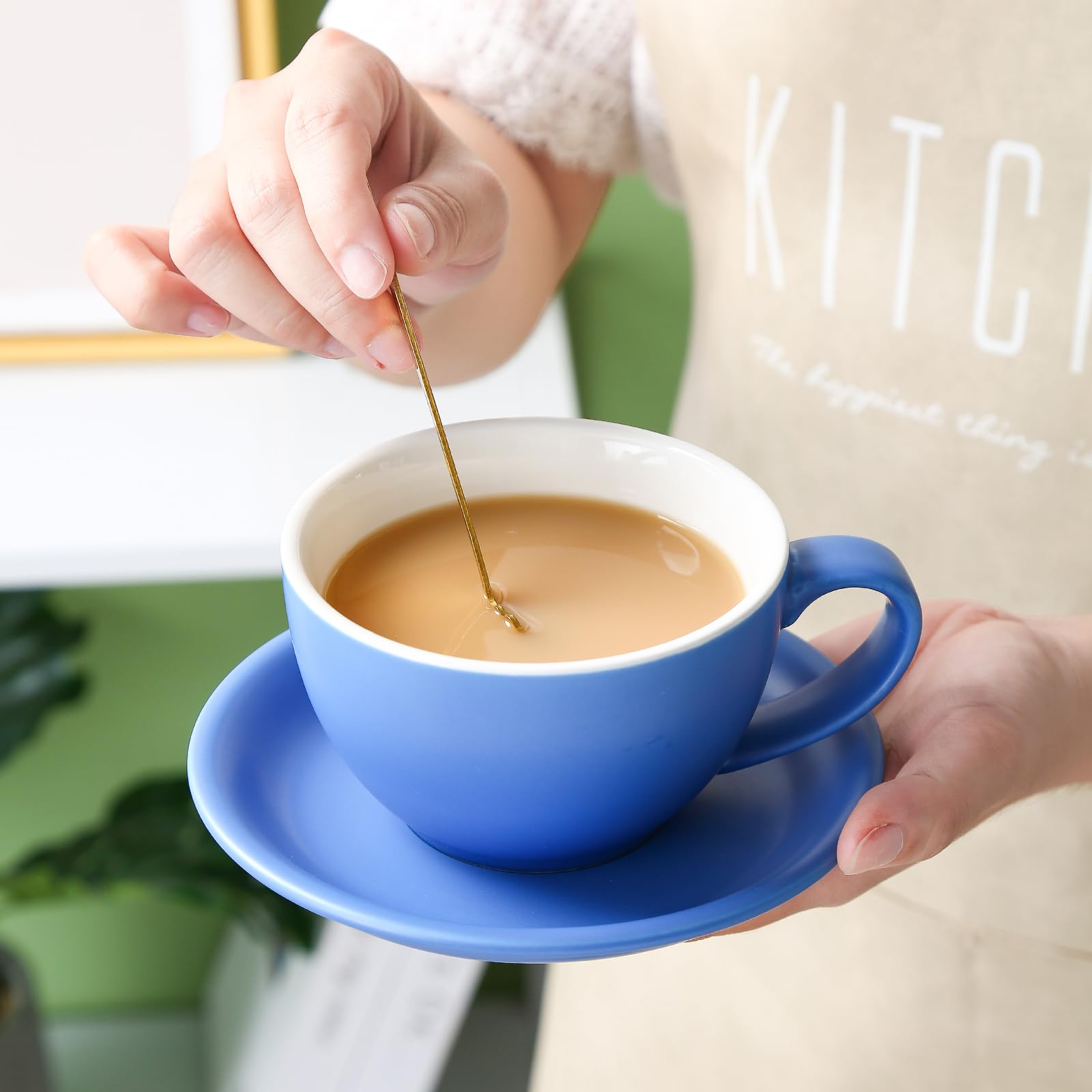 Yundu tasse avec latte art vue de dessus illustrant la capacité