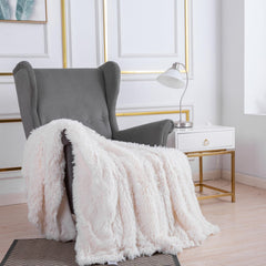 YUSOKI envers mink velours, toucher lisse et chaleur isolante