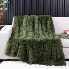 YUSOKI plaid face avant olive montrant peluche et chaleur