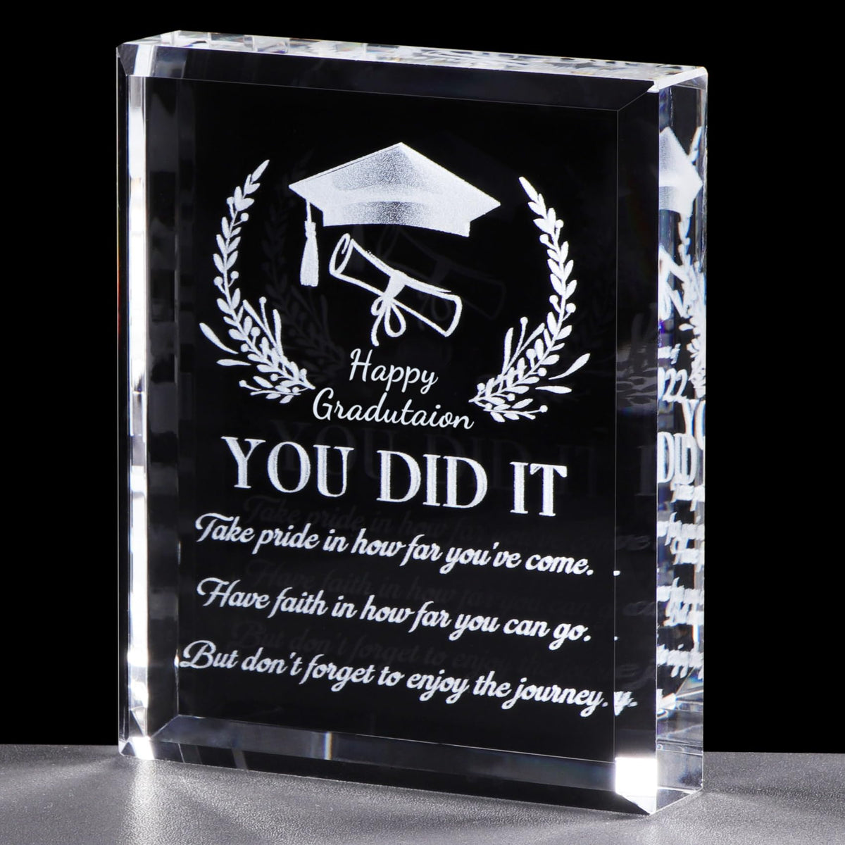 YWHL cristal face avant montrant le message « You Did It » et élégance