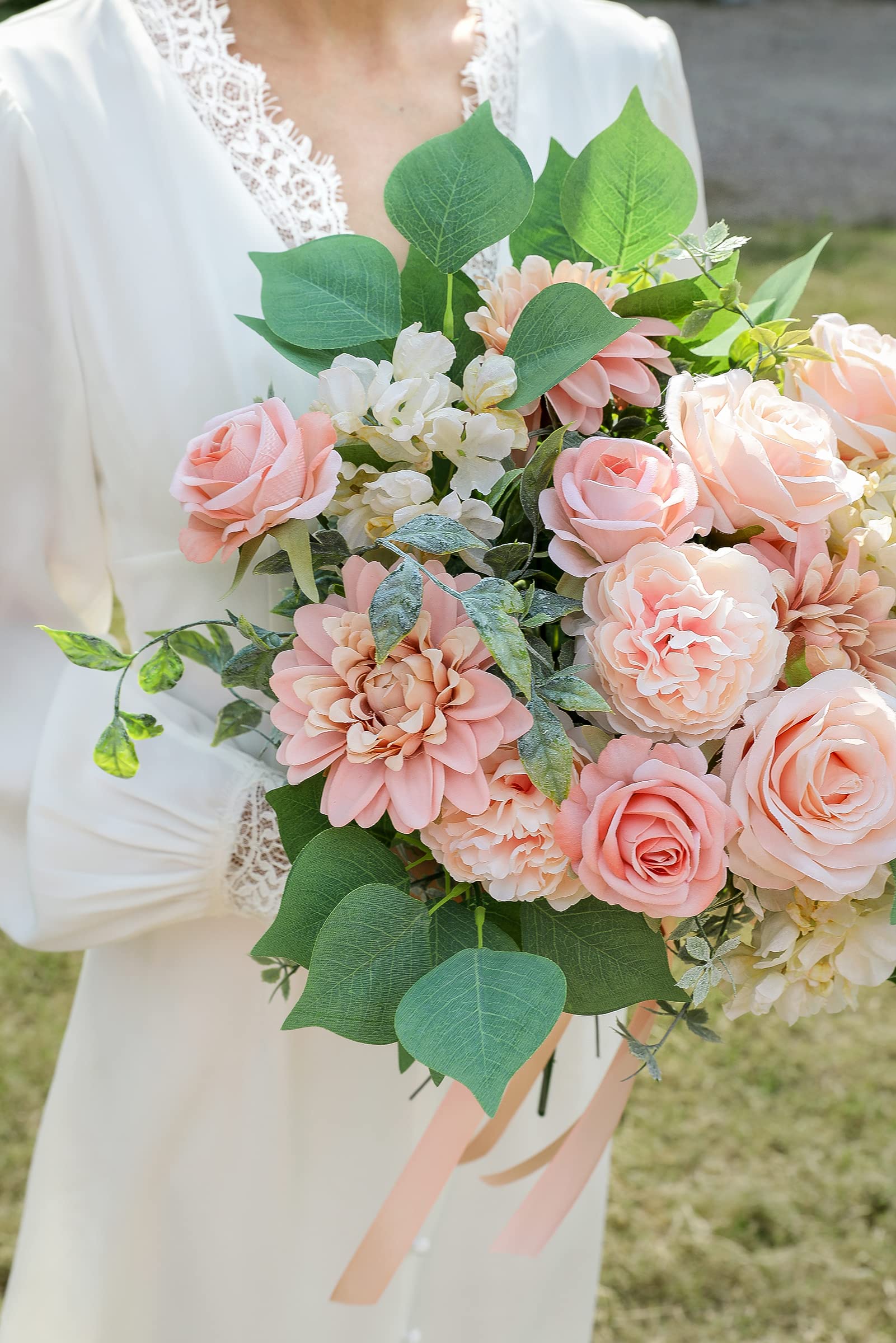 YYHUAWU bouquet fini en situation mariage mettant en valeur
