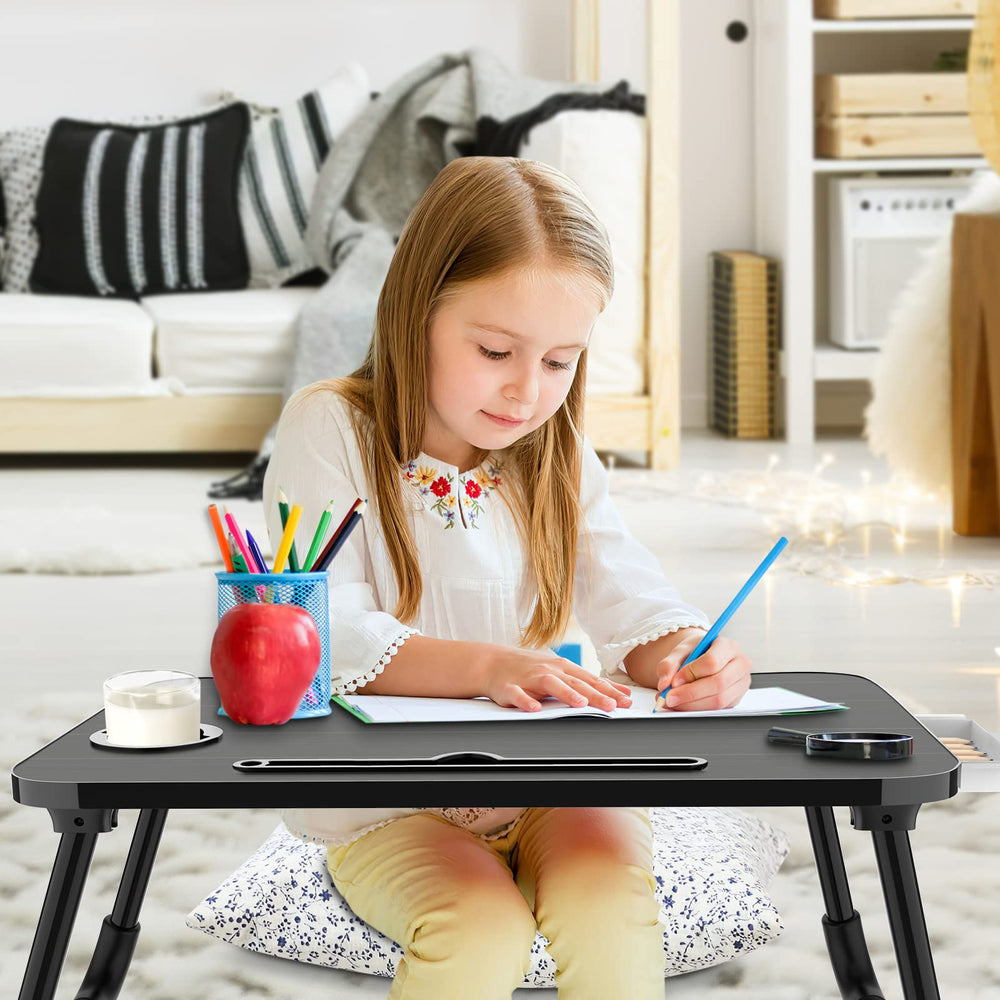 Zapuno table en usage sur lit pour travailler confortablement