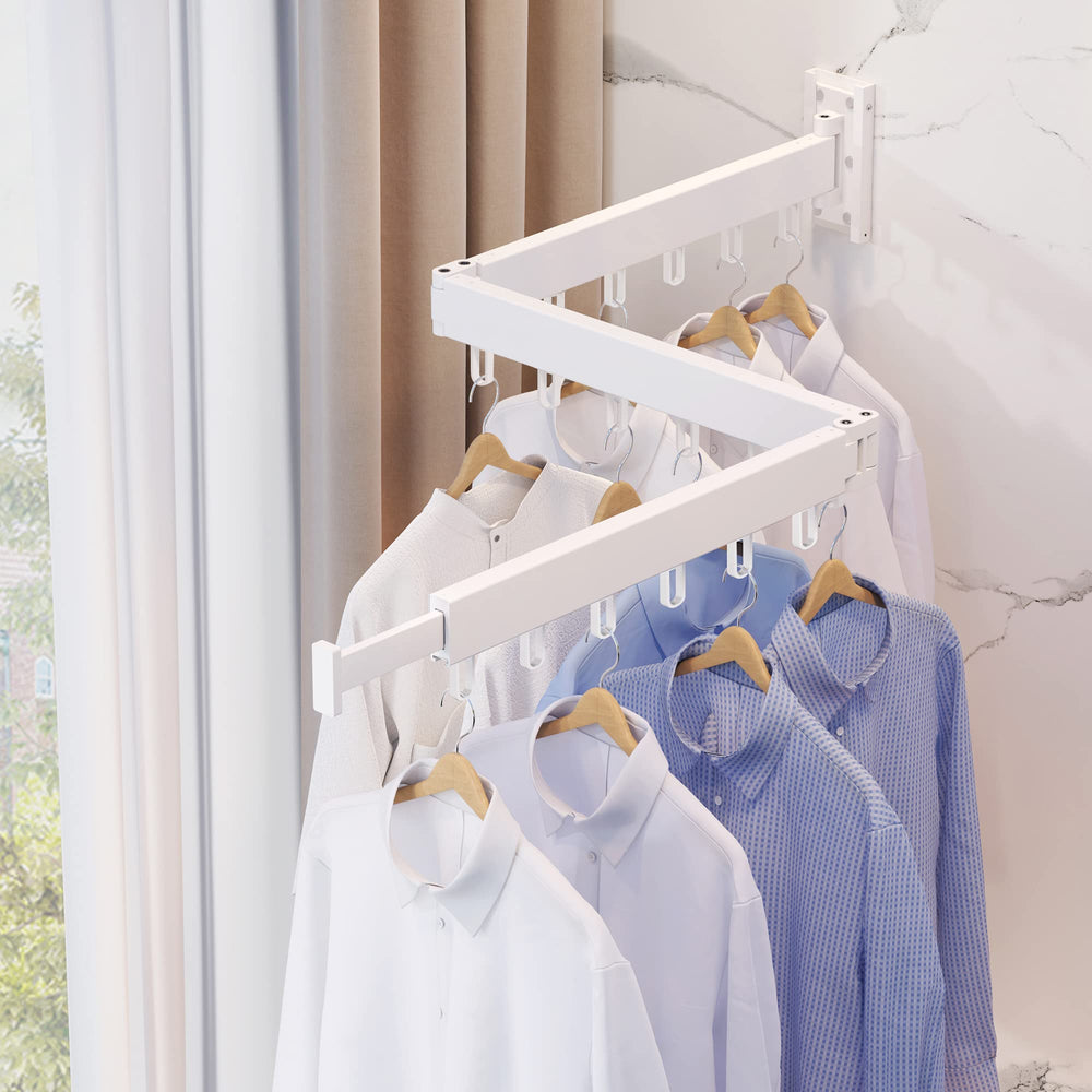 ZdwCyl étendoir en usage sur balcon séchant plusieurs vêtements au soleil