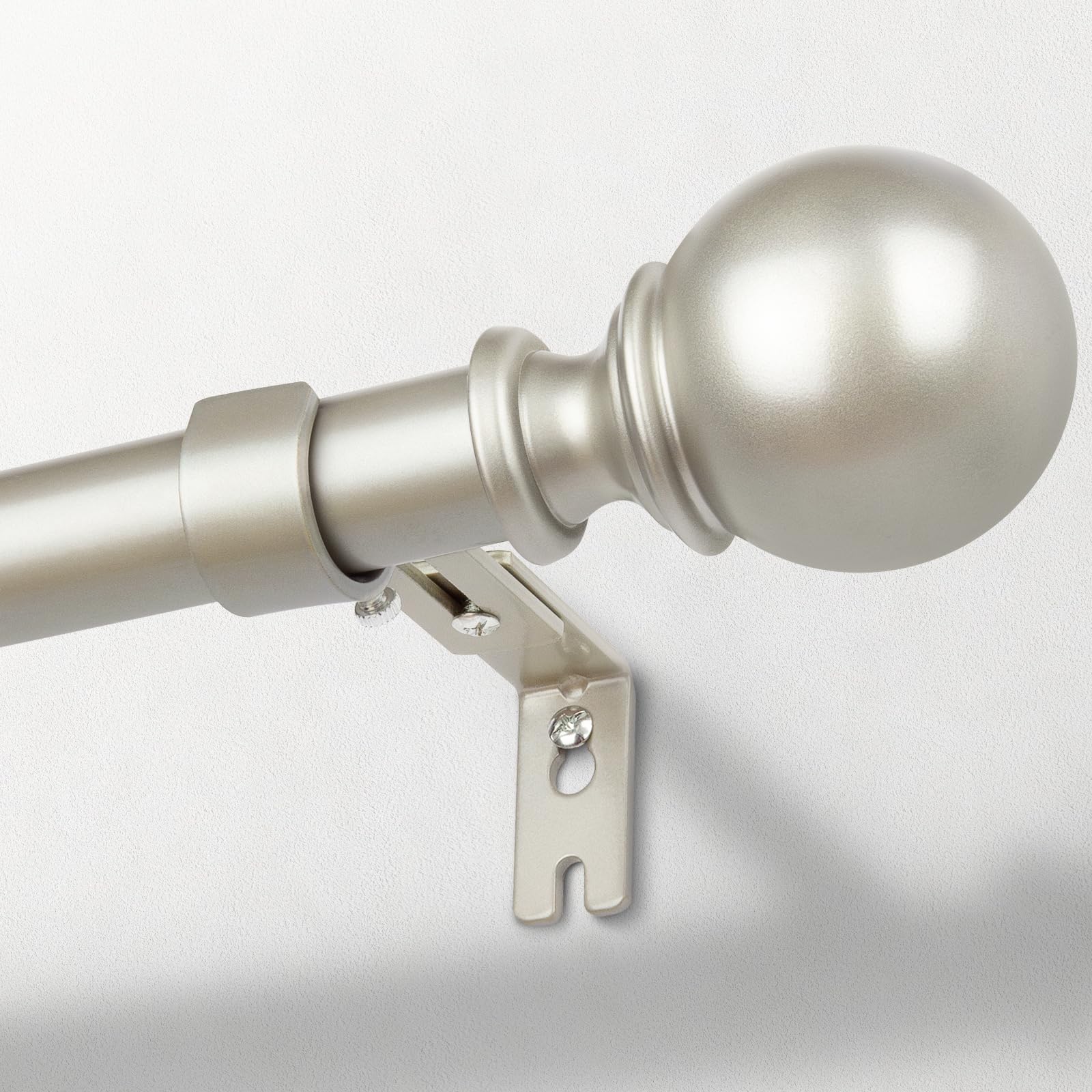 zeerobee tringle avec embouts sphériques nickel, design sobre et finition durable