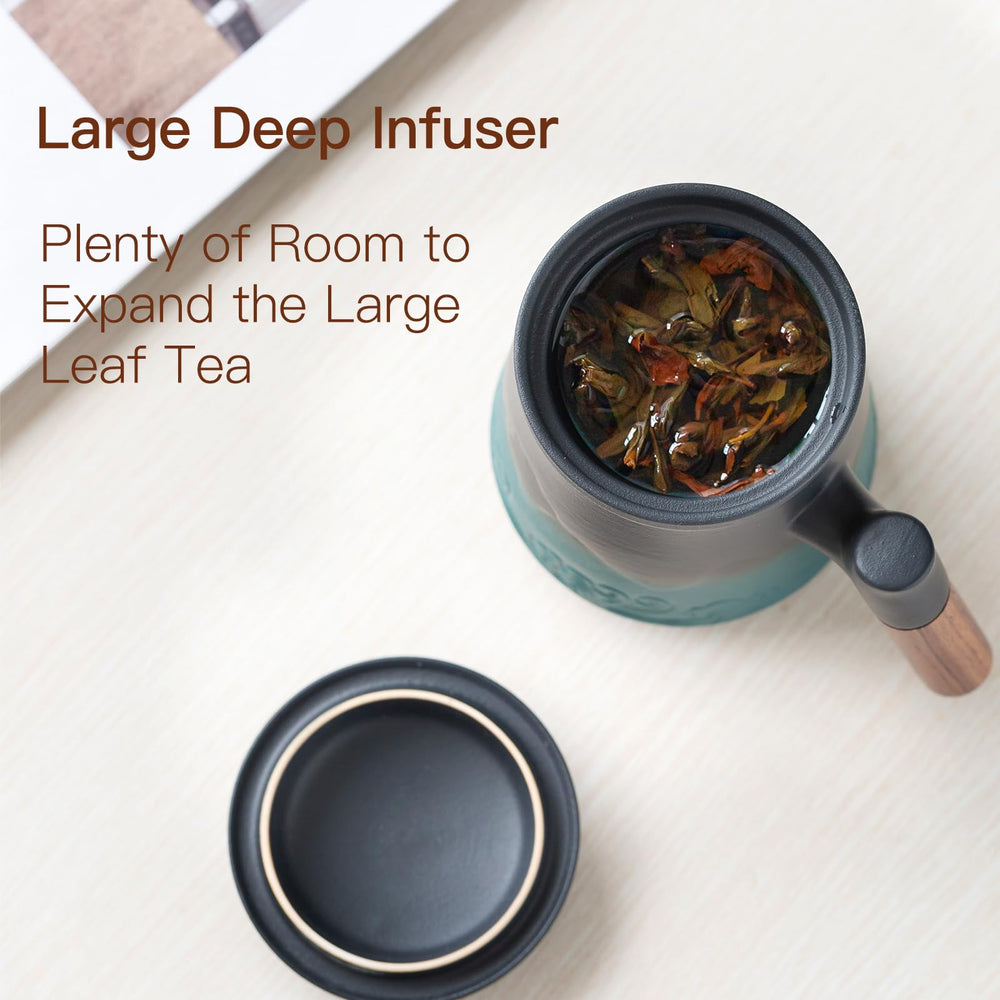 ZENS mug en situation sur une table de petit-déjeuner inspirante, idéal pour cadeau