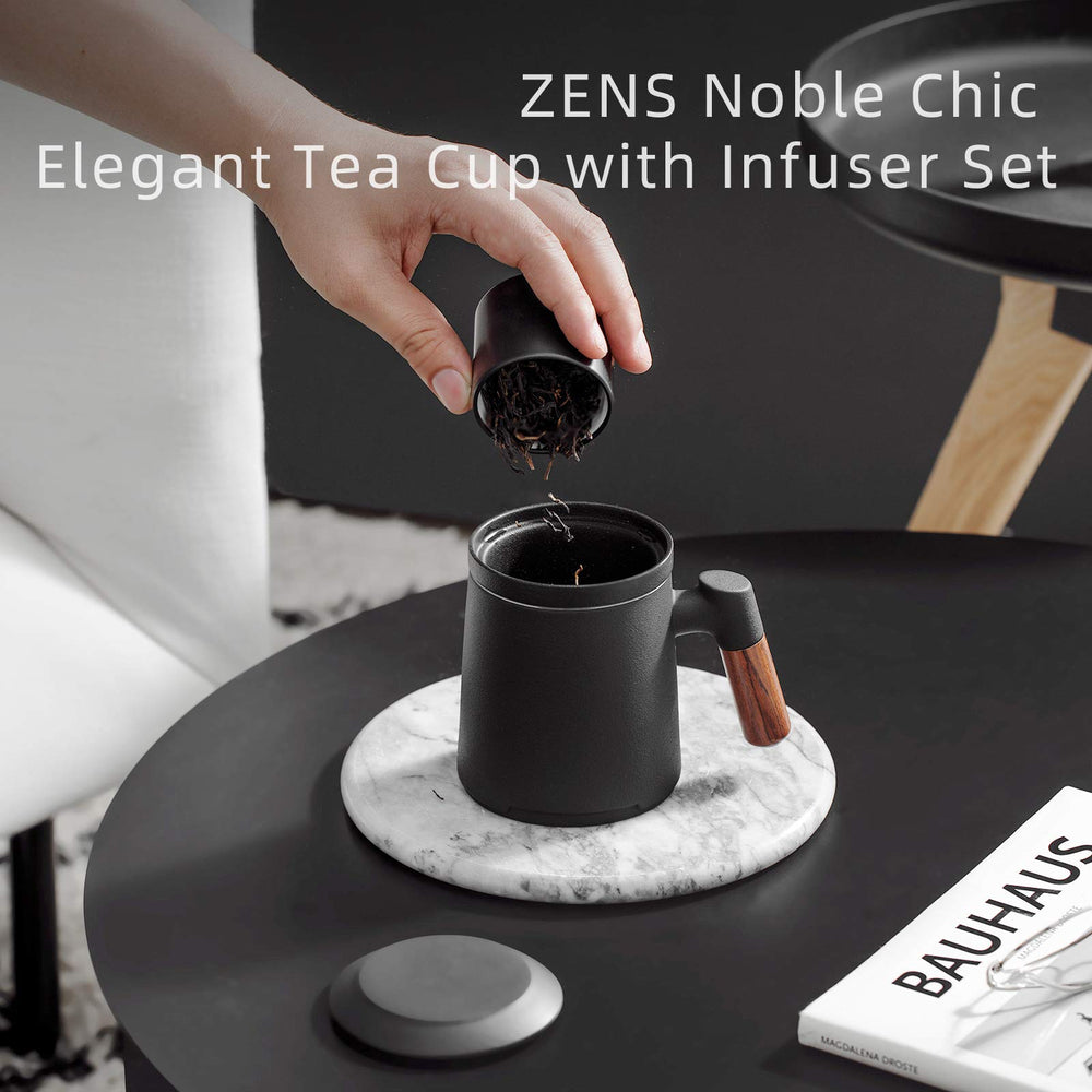 ZENS tasse 12oz posée à côté d'un smartphone pour comparaison d'échelle
