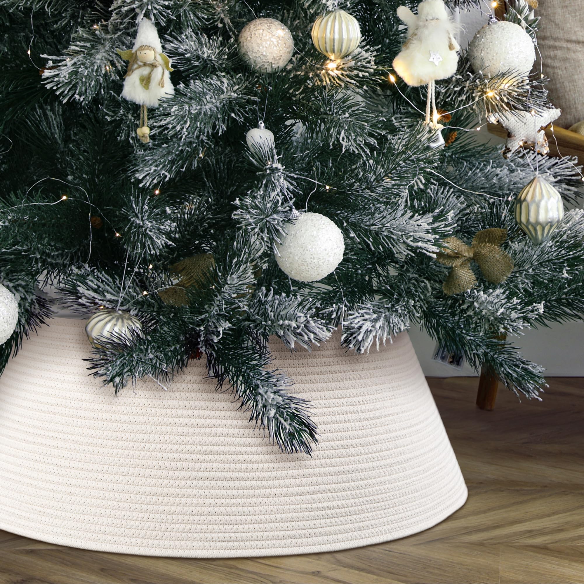 ZICOTO collier de sapin face avant habille le pied et sublime la décoration