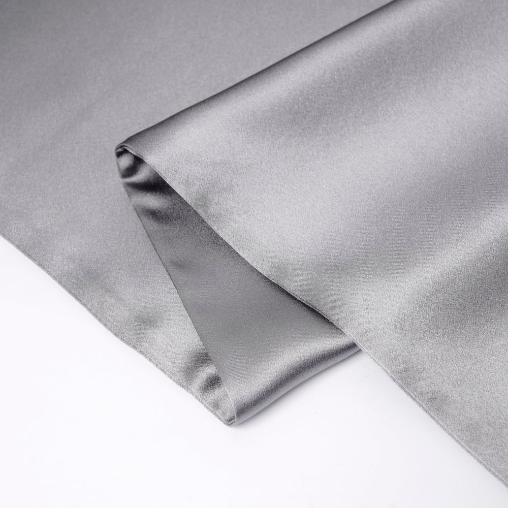 ZIMASILK taie dans une chambre stylée montrant intégration décorative