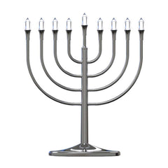 Zion Judaica menorah vue de face montrant silhouette élégante et présence décorative