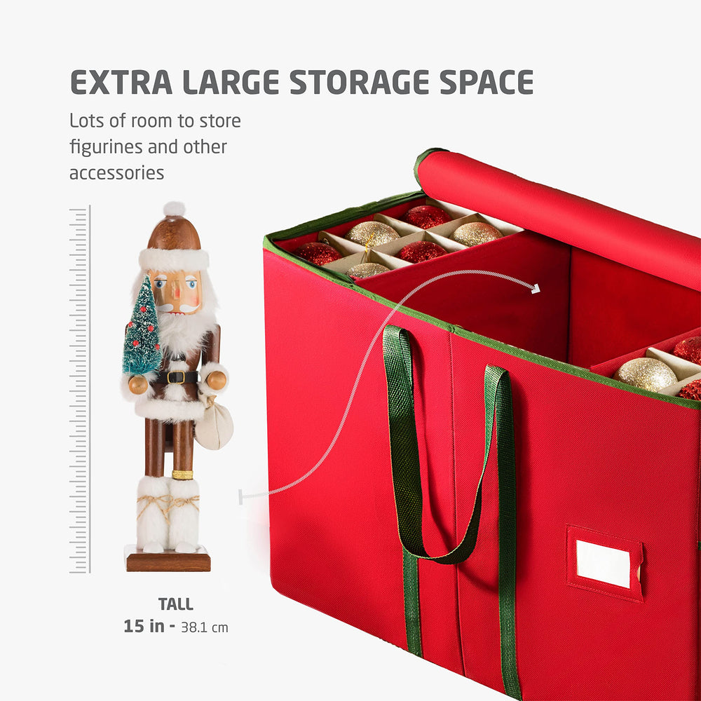 Compartiment ZOBER spacieux contenant figurines et accessoires volumineux