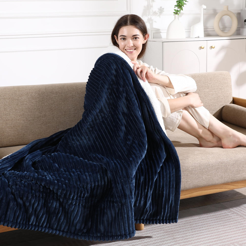 Zorvixia texture flanelle en gros plan, douceur respirante et chaude