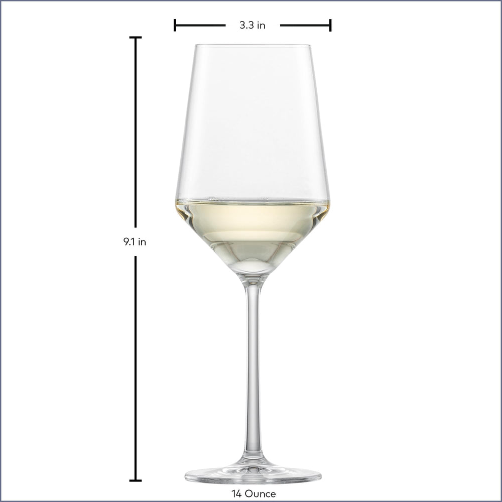 Zwiesel Glas comparaison d'échelle Pure montrant taille 9.1 in et capacité pratique