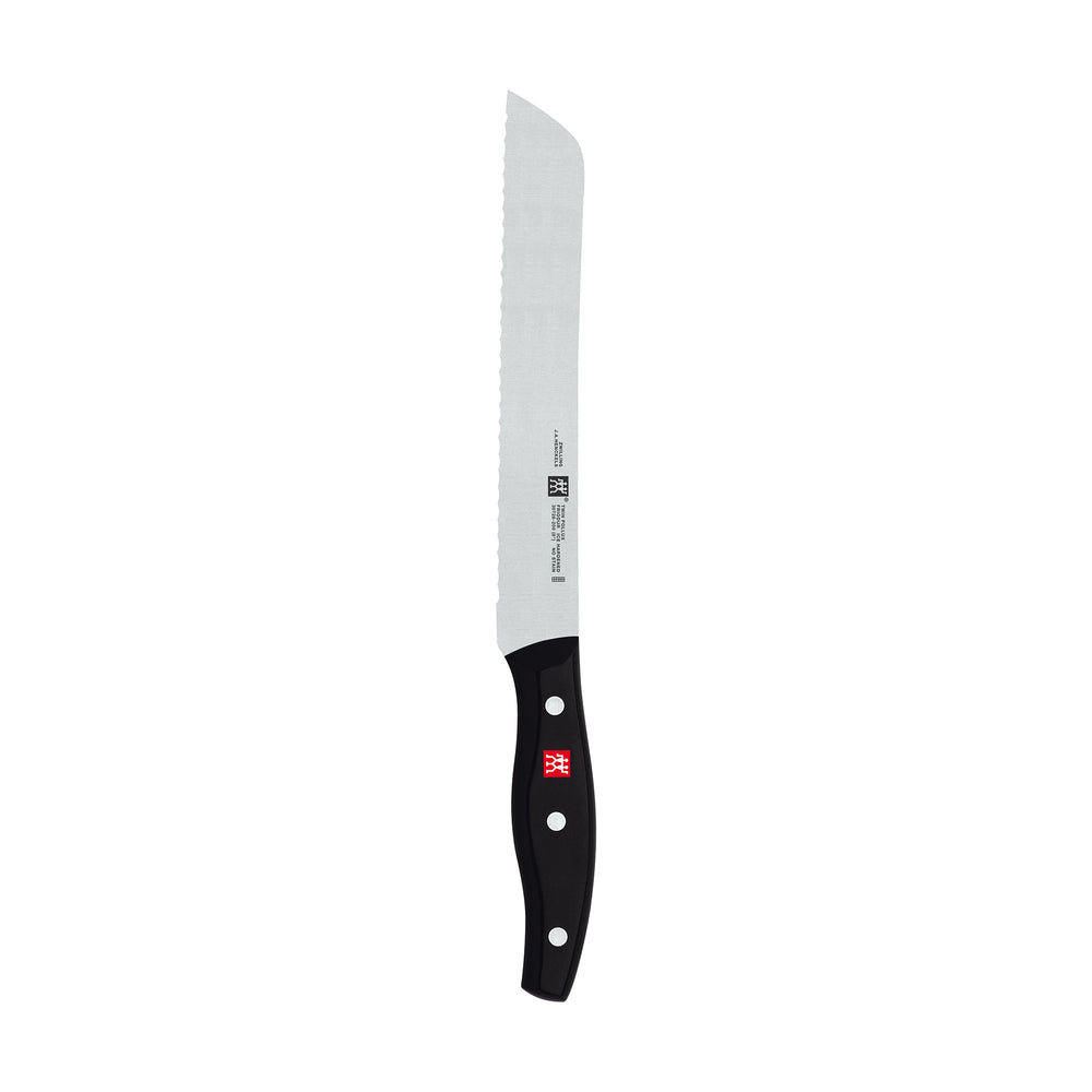 ZWILLING lame crantée face avant montrant tranchant précis